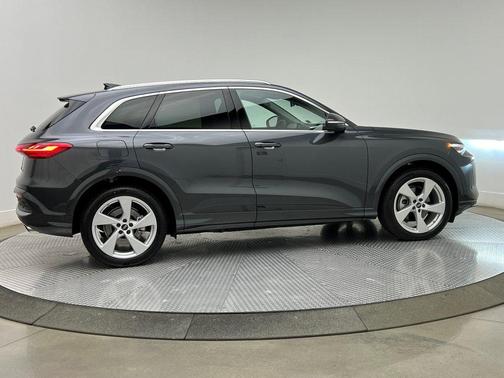 2025 Audi Q5 Prestige TFSI quattro S tronic