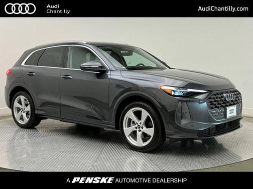 Tambora Gray Metallic 2025 Audi Q5 Prestige TFSI quattro S tronic SUV