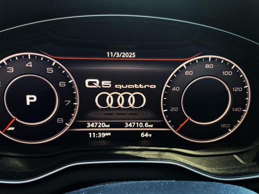 2020 Audi Q5 45 Titanium Premium