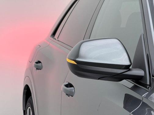 2026 Audi Q8 55 Premium Plus