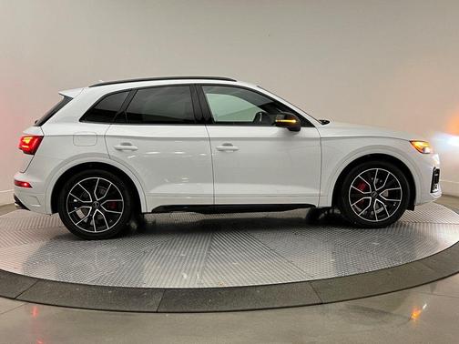 2025 Audi SQ5 3.0T Premium Plus