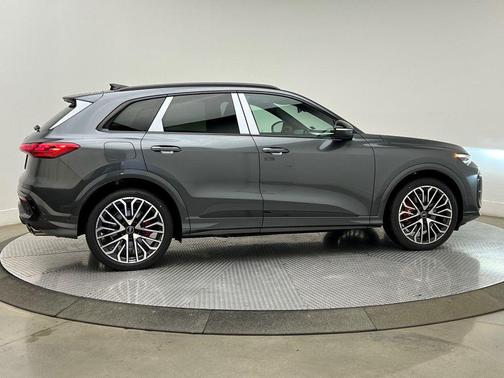 2025 Audi SQ5 3.0T Premium Plus