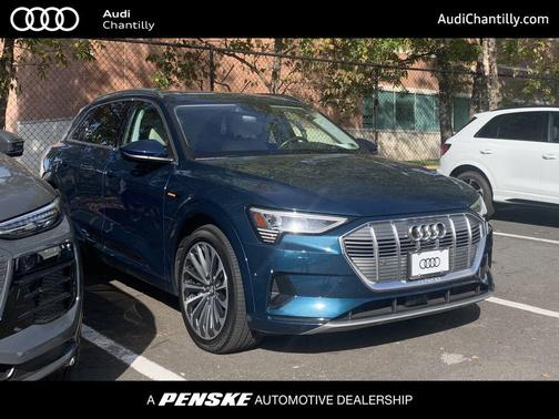 2019 Audi e-tron Premium Plus