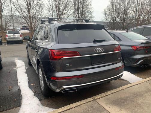 2023 Audi Q5 45 S line Premium