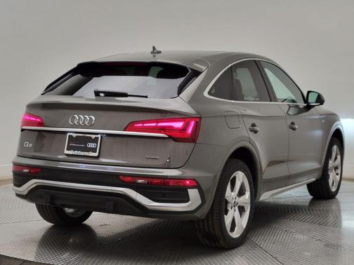 2023 Audi Q5 45 S line Premium