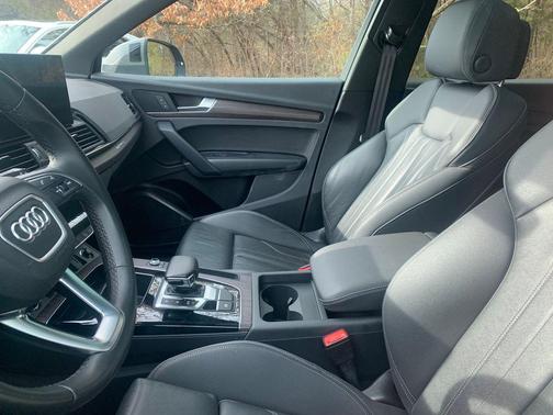 2023 Audi Q5 45 S line Premium