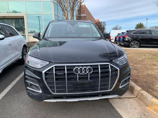 2023 Audi Q5 40 Premium Plus