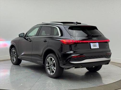 2025 Audi Q5 Premium