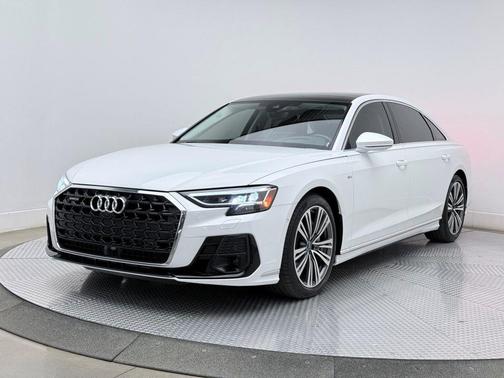 2022 Audi A8 L 55 TFSI quattro Tiptronic