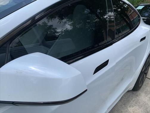 2023 Tesla Model S Plaid