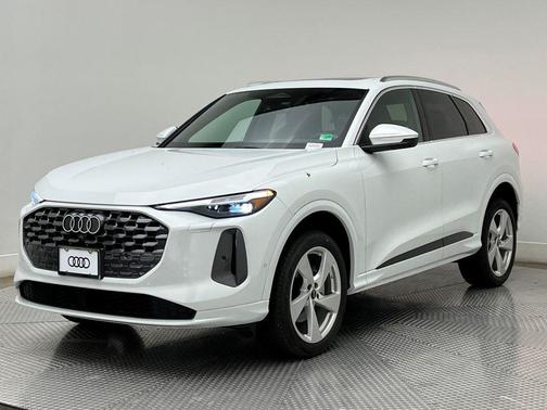 2025 Audi Q5 Premium Plus TFSI quattro S tronic