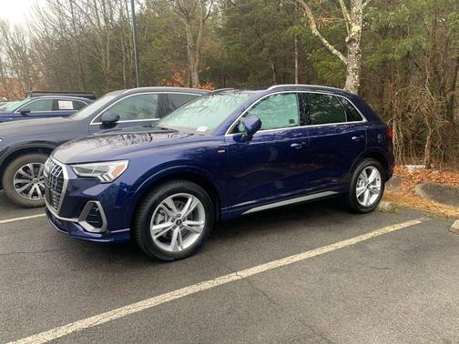 2022 Audi Q3 45 S line Premium Plus