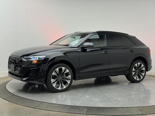 2025 Audi Q8 55 Premium Plus