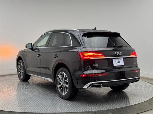 2025 Audi Q5 45 S line Premium