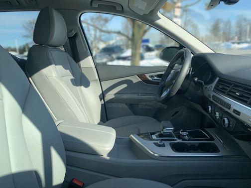 2019 Audi Q7 45 Premium