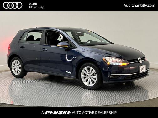 2018 Volkswagen Golf TSI S