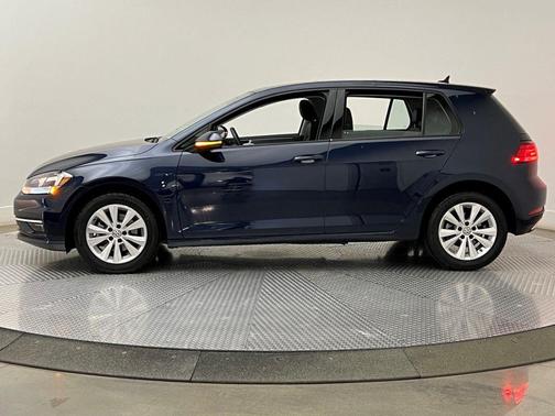 2018 Volkswagen Golf TSI S