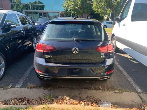 2018 Volkswagen Golf TSI S