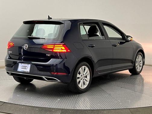 2018 Volkswagen Golf TSI S