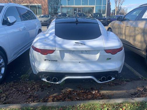 2016 Jaguar F-TYPE R