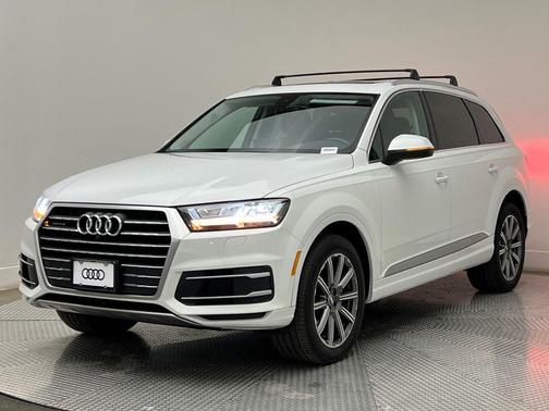 2019 Audi Q7 45 Premium Plus