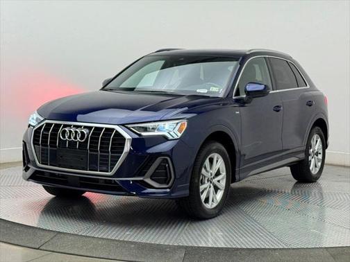 2024 Audi Q3 45 S line Premium Plus