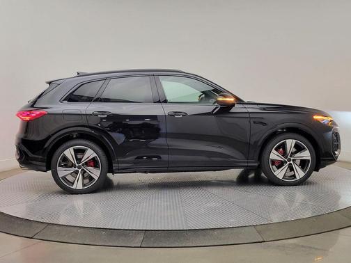 2026 Audi SQ5 3.0T Premium Plus