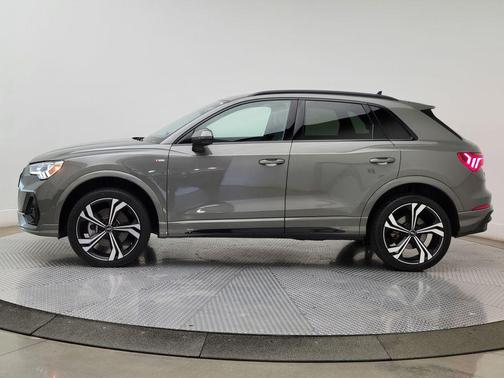 2023 Audi Q3 45 S line Premium Plus