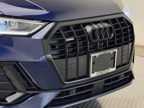 2024 Audi Q3 Premium 45 TFSI S line quattro Tiptronic