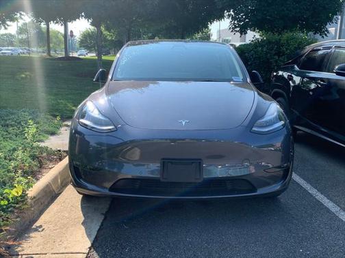 2022 Tesla Model Y Long Range Dual Motor All-Wheel Drive
