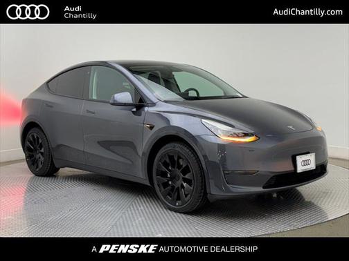 2022 Tesla Model Y Long Range Dual Motor All-Wheel Drive