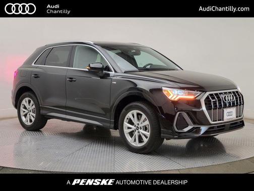 2025 Audi Q3 Premium 45 TFSI S line quattro Tiptronic