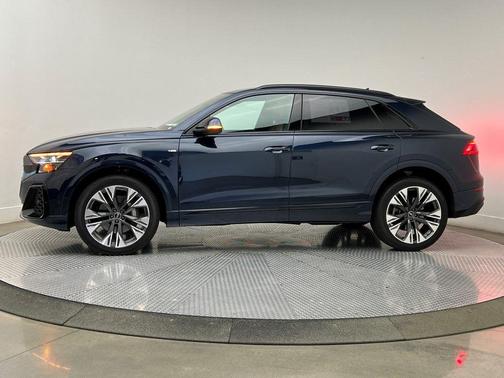 2025 Audi Q8 55 Premium Plus