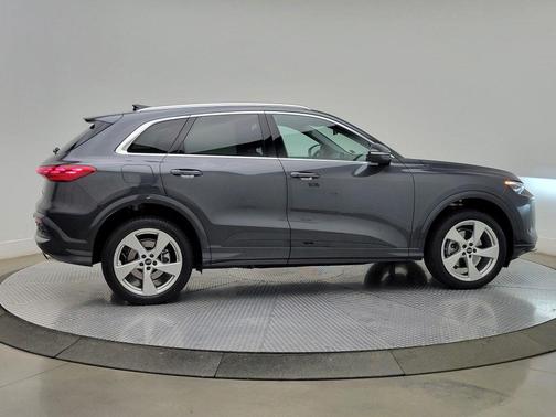 2025 Audi Q5 Premium Plus TFSI quattro S tronic