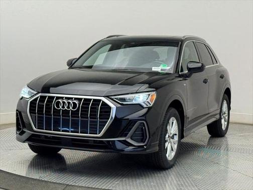 2024 Audi Q3 Premium 45 TFSI S line quattro Tiptronic