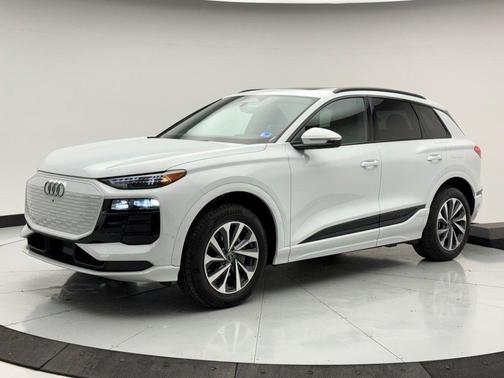 2025 Audi Q6 e-tron Premium Plus quattro