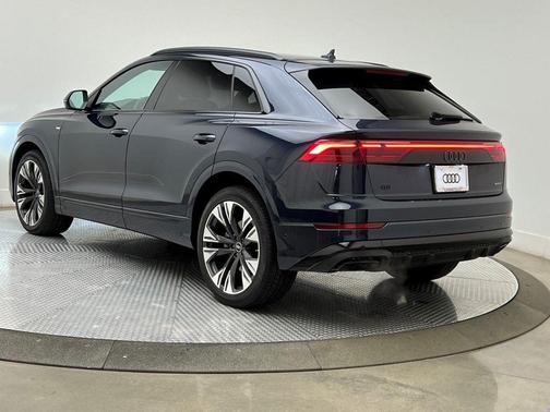 2025 Audi Q8 55 Premium Plus
