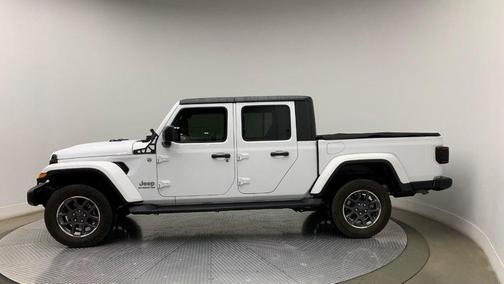 Photo 5 of 43 of 2020 Jeep Gladiator Overland