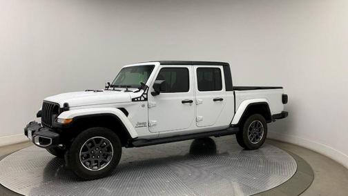Photo 4 of 43 of 2020 Jeep Gladiator Overland