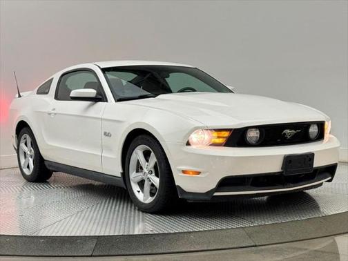 2011 Ford Mustang GT Premium