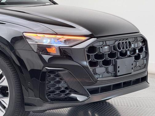 2026 Audi Q8 55 Premium Plus