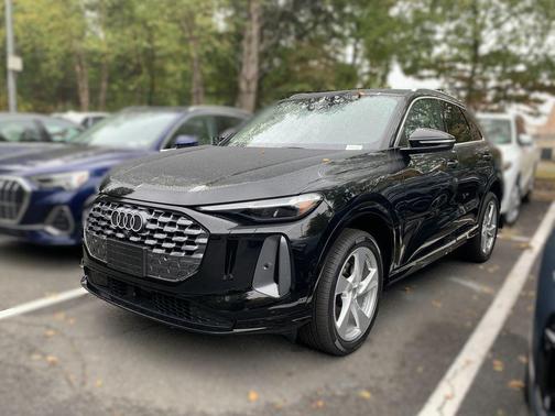 2025 Audi Q5 Premium Plus