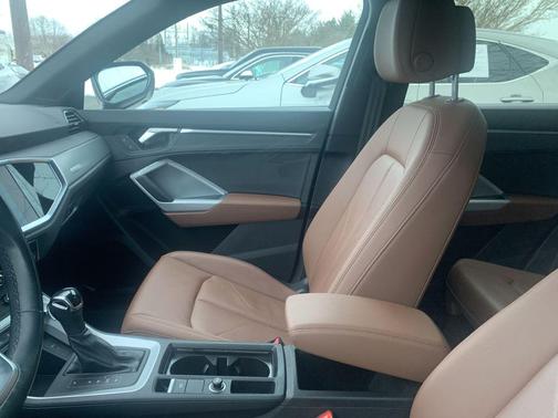 2022 Audi Q3 45 S line Premium Plus