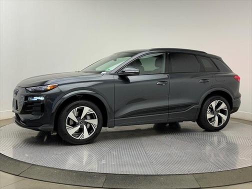 2025 Audi Q6 e-tron Premium Plus quattro