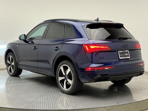 2022 Audi Q5 45 S line Premium Plus