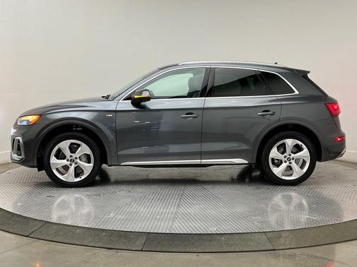 2022 Audi Q5 45 S line Premium Plus