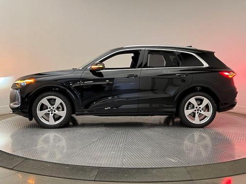 2025 Audi Q5 Prestige TFSI quattro S tronic