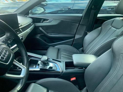 2021 Audi A4 45 S line Premium Plus