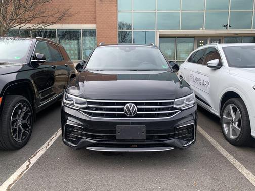2023 Volkswagen Tiguan 2.0T SEL R-Line 4MOTION