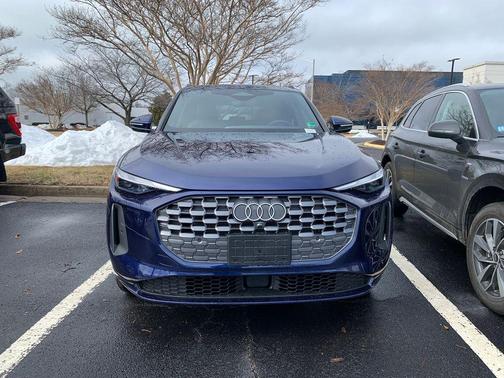 2025 Audi Q5 Premium TFSI quattro S tronic